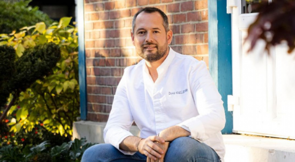 Le Top Chef David Gallienne escroqué par son sommelier à Giverny