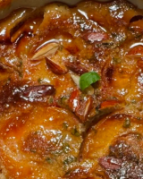 Vous avez des abricots ? Le chef Julien Duboué confie la recette du clafoutis que vous pouvez retrouver chez BOULOM, son adresse parisienne