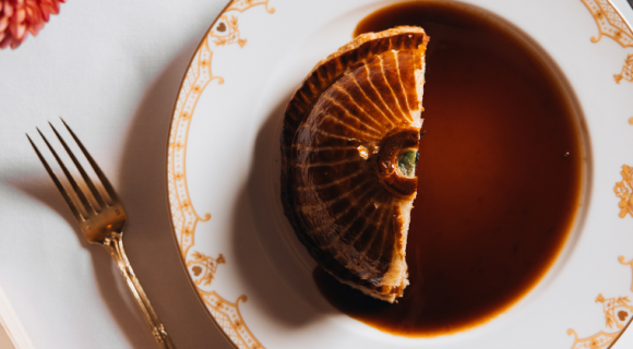 De la mer à la terre : découvrez le menu déjeuner Goncourt chez Drouant