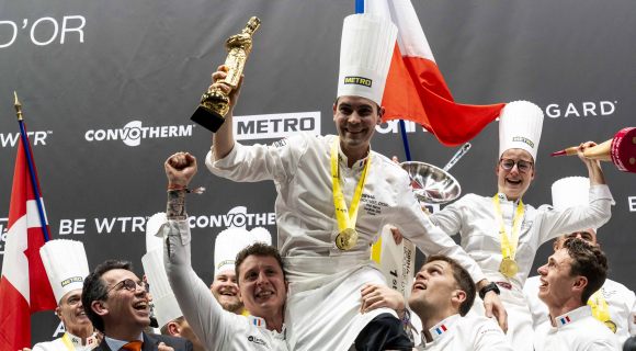 Bocuse d'Or : ce chef Français remporte la prestigieuse compétition, 30 ans après son père