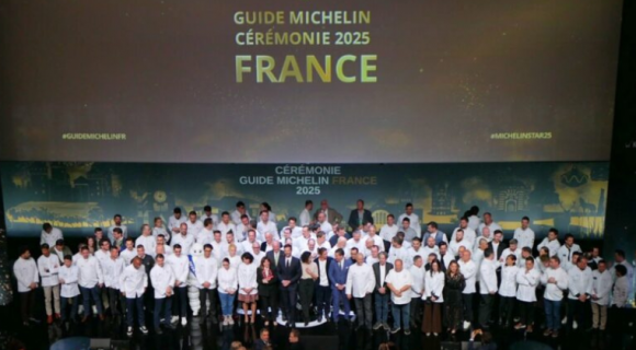 Guide Michelin 2025 : qui sont les deux nouveaux chefs triplement étoilés ? Découvrez le palmarès complet !
