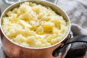 Écrasé de pommes de terre : la recette inratable et pleine de goût du chef Simone Zanoni