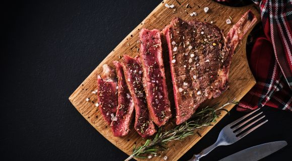 Cette méthode du chef 3 étoiles Éric Frechon permet de réussir la cuisson du bœuf à tous les coups