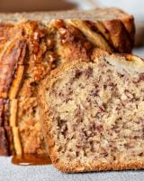 C'est ce petit ingrédient qui rend le banana bread d’Hélène Darroze absolument parfait