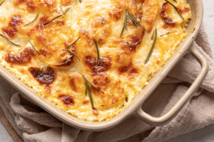 Hélène Darroze partage sa recette du gratin dauphinois : voici ce petit ingrédient qui fait toute la différence