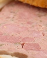 La célèbre Maison Vérot livre ses astuces pour faire facilement son propre pâté croute sans moule