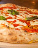 Pizza week : voici la seule pizzeria française classée dans les 50 meilleures du monde en 2025