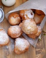 “Simple, sucré et plein de souvenirs” : Denny Imbroisi vous donne la recette des beignets de sa maman !