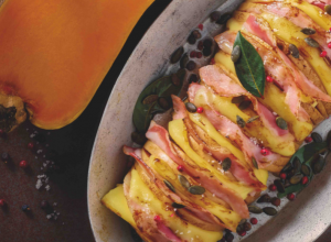 Butternut hasselback au beaufort et à la pancetta