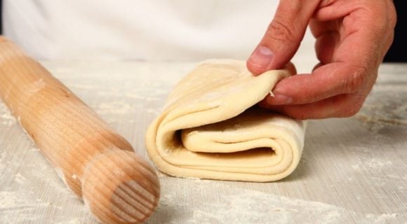 Philippe Etchebest dévoile une recette rapide de pâte feuilletée