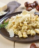 Connaissez-vous le risotto aux châtaignes ? Avec cette recette d’Alain Ducasse, vous allez vous régaler