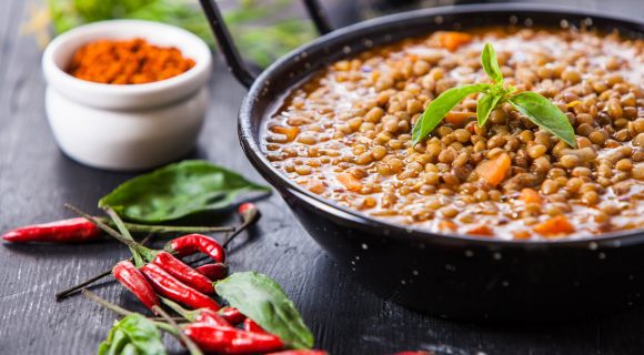 Vous n’aimez pas les lentilles ? Le chef Simone Zanoni a trouvé la solution pour vous faire changer d'avis