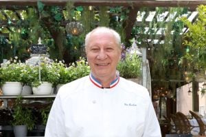 N'écaillez plus la peau du poisson : la méthode de cuisson d'Eric Fréchon qui apporte un délicieux croustillant