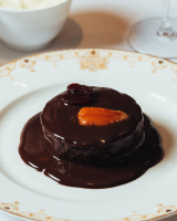 Caviar, homard et lièvre à la royale : au menu du déjeuner du prix Goncourt 2025 chez Drouant