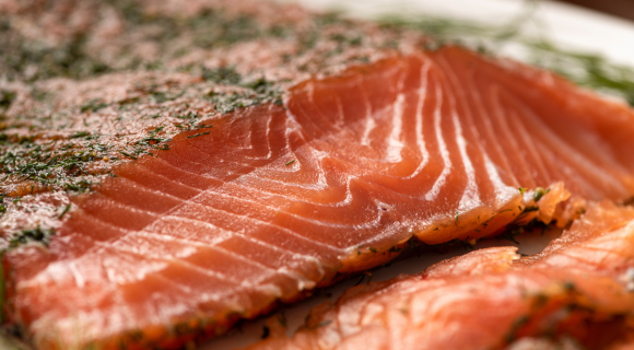 Gravlax de truite : Eloi Spinnler propose une recette simple et explique pourquoi il la préfère à la version saumon