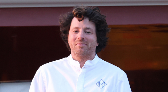 Accusé de violences conjugales, Jean Imbert ne sera plus chef du Plaza Athénée mais y reste “directeur artistique”