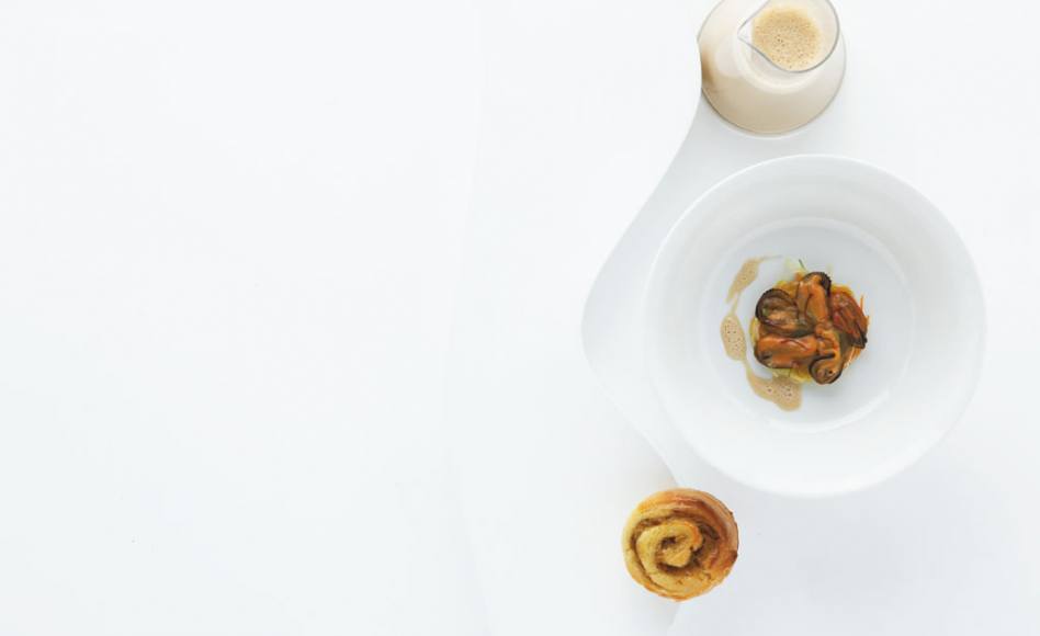 Soupe de moules de Bouzigues au safran par Alain Ducasse