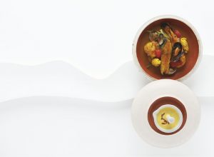 Tagine de poissons et gambas, légumes en « bouillépices » par Alain Ducasse