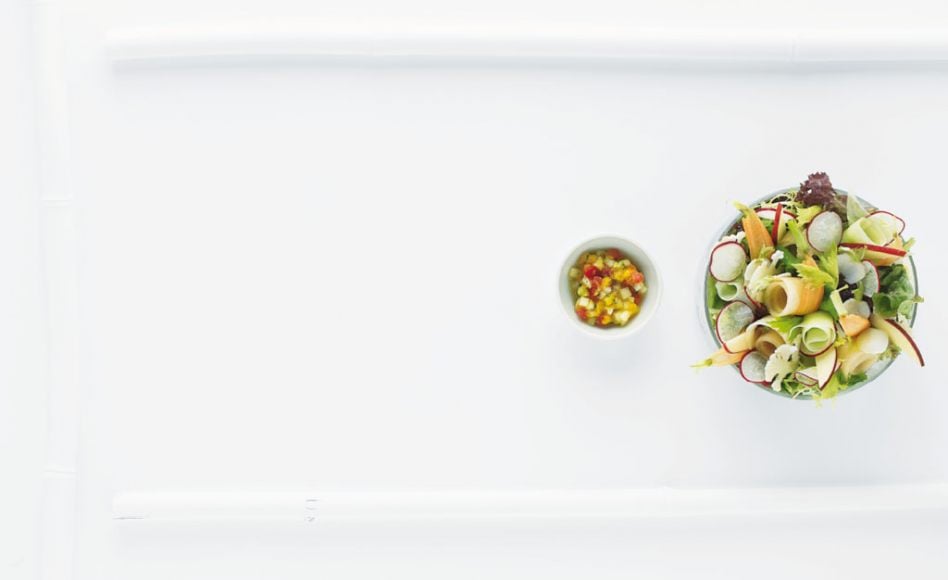 « shop » salade, copeaux crus de légumes et fruits par Alain Ducasse