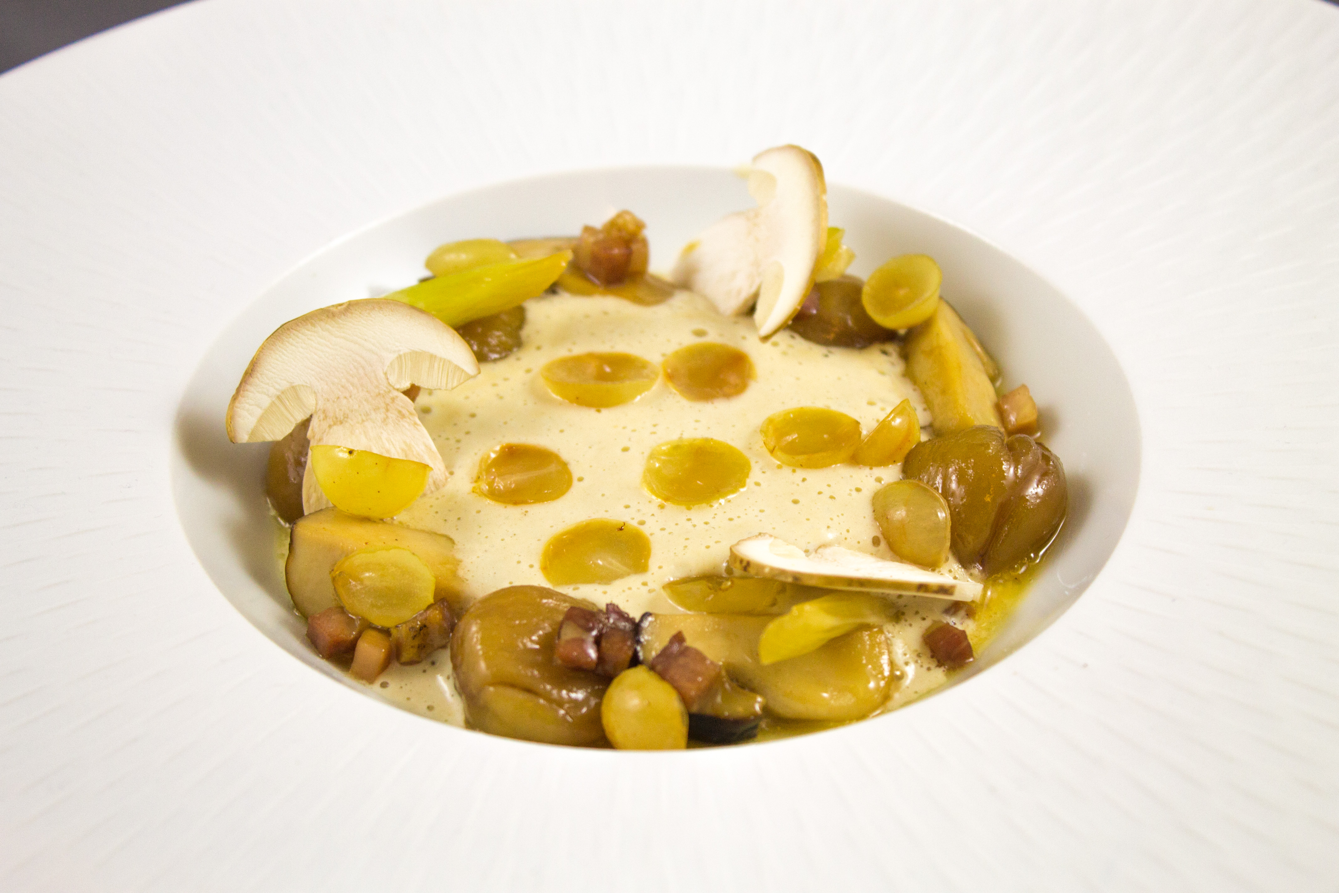 Velouté de cepes ducasse deals